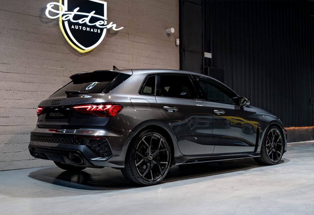 Audi RS3 motor 2.5 TFSI cinco cilindros 400 CV